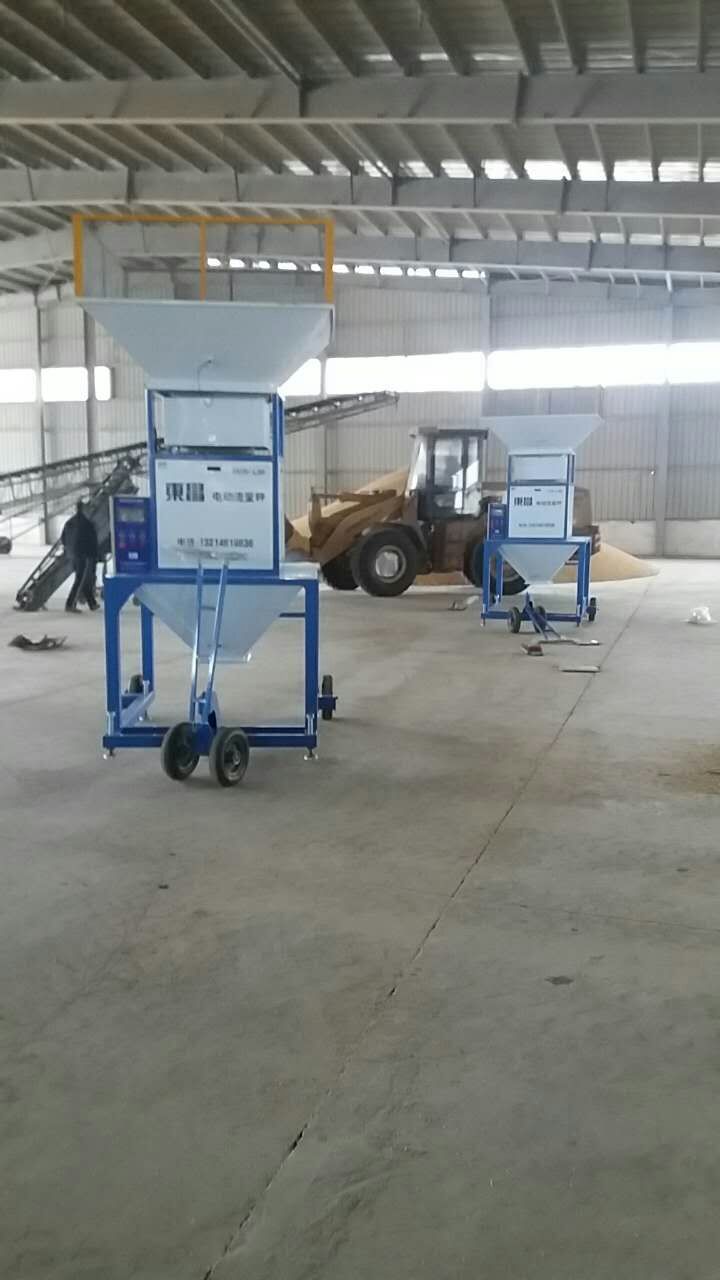 更多相關資料：  糧食出倉散集用電動流量秤 黑龍江省電動打包機出現(xiàn)零點波動怎么處理 黑龍江流量秤實操簡單，上手快 黑龍江玉米脫粒機下方安裝流量秤計量結(jié)果能準確嗎？ 大量散糧計量誤差大問題不容忽視 哈爾濱電動定量打包機【智能包裝機】/自動糧食包裝秤-的應用 白砂糖全自動包裝秤自動化程度高嗎？